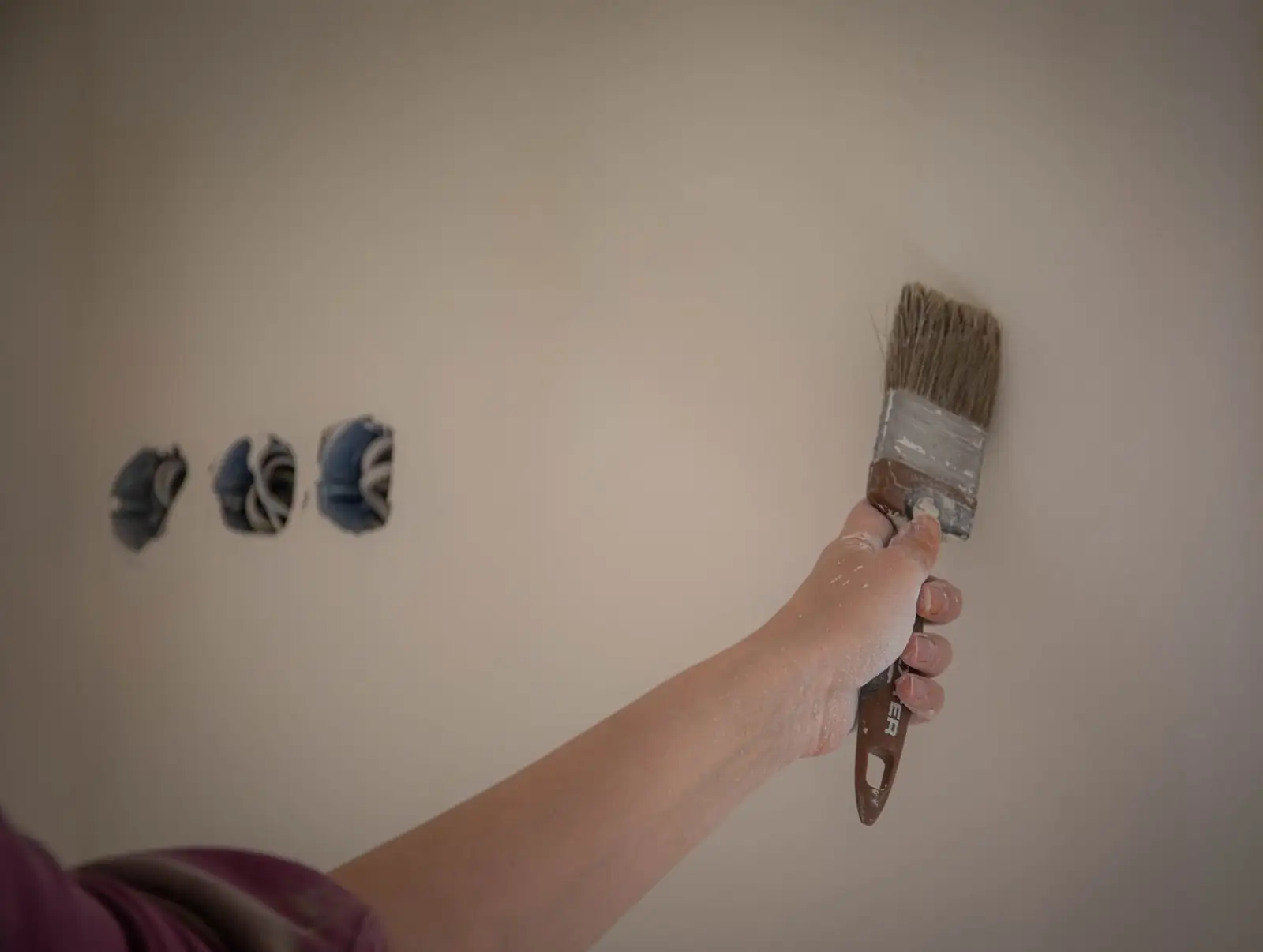 Brushing a wall touch-up